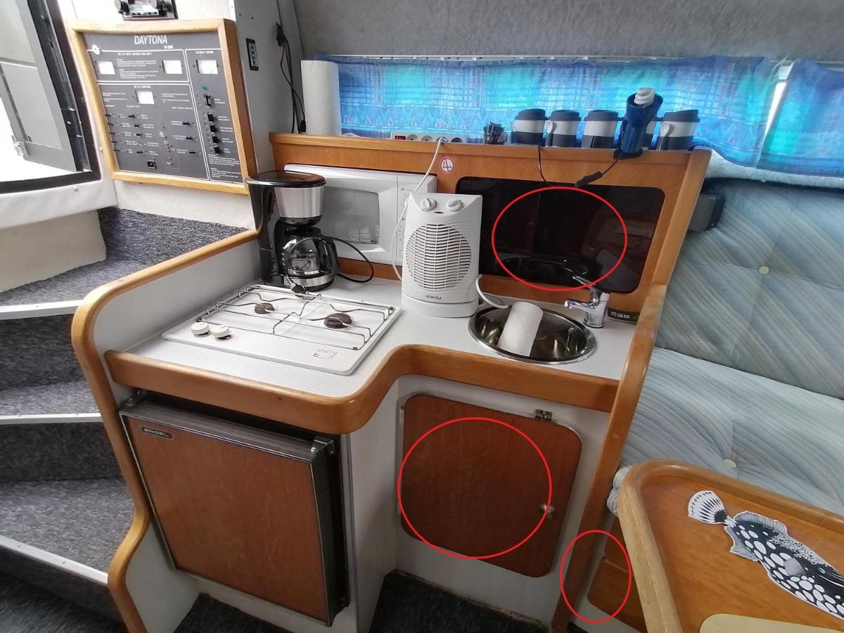 Sejour Insolite Sur Un Yacht. Bateau Hotel A Quai. La Rochelle  Exterior foto